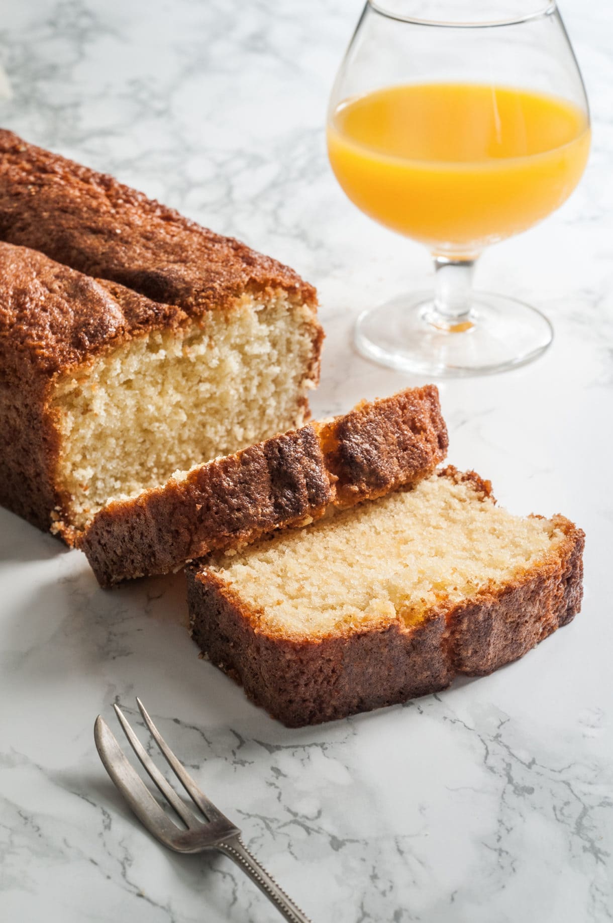 Craquez pour ce cake ultra moelleux au rhum