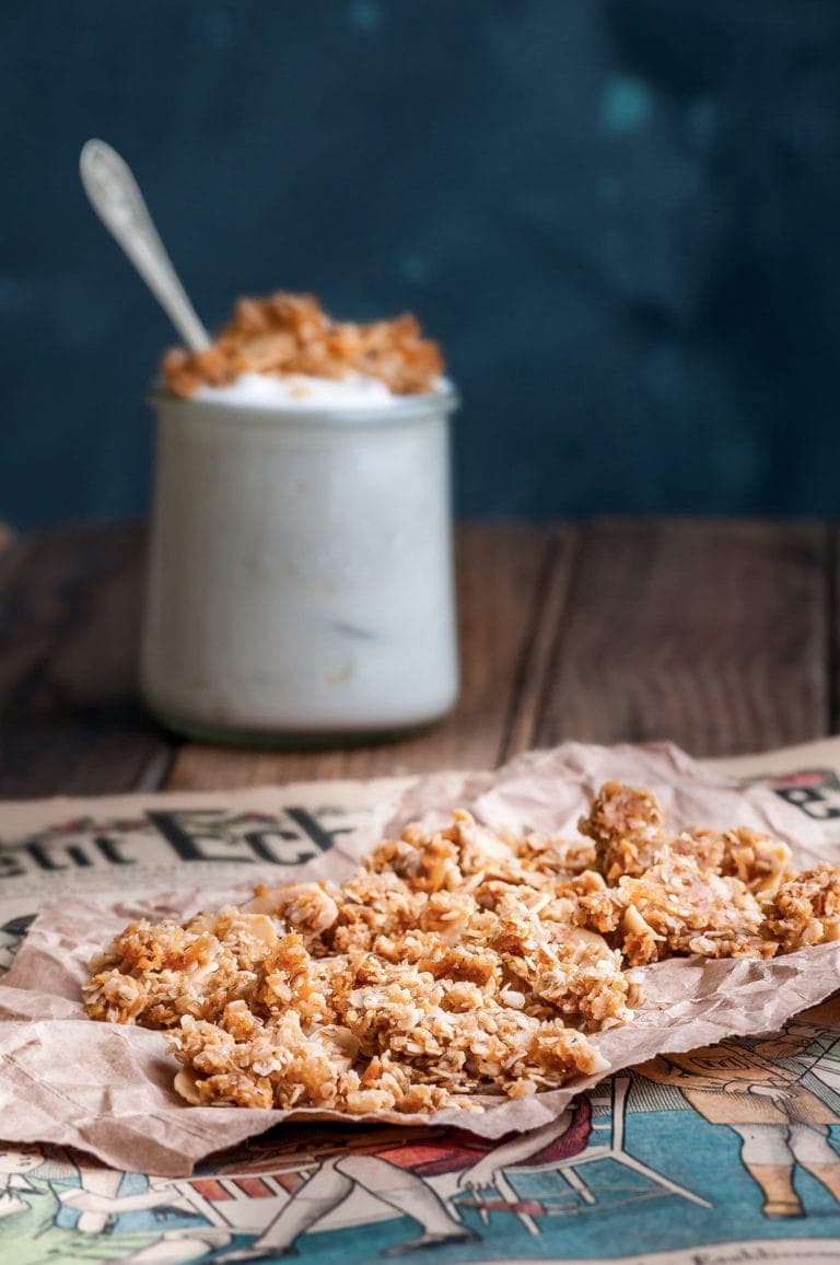 Granola à la noix de coco, délicieusement croustillant et fait maison